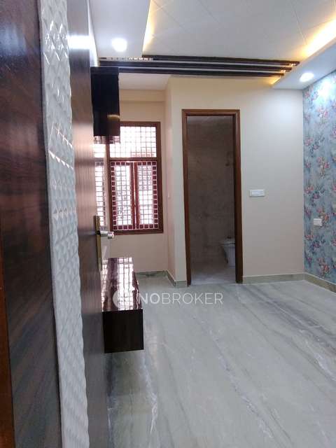 2 BHK Flat In Standalone Building  For Sale  In Uttam Nagar