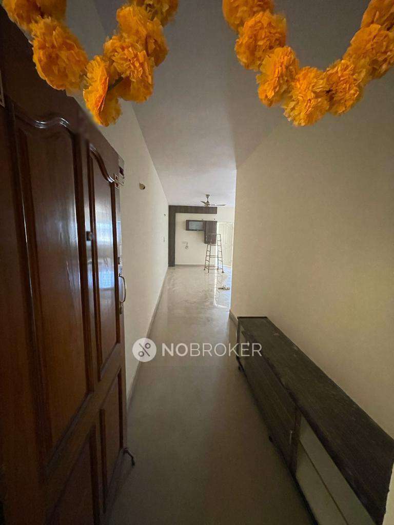 Mayur Paradise Sompura Gate, Kada Agrahara Rent WITHOUT BROKERAGE Semifurnished 2 BHK Rental