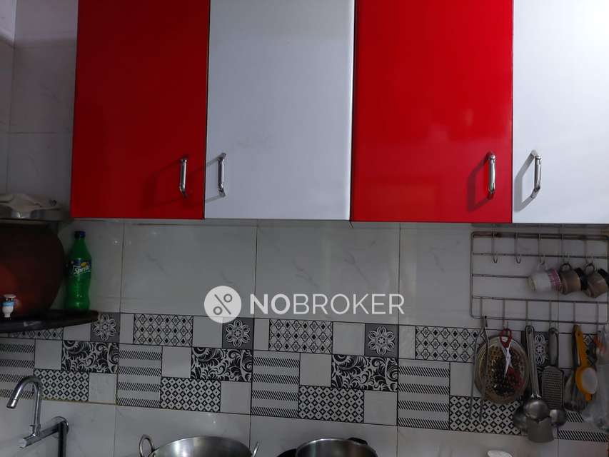 1 BHK House For Sale  In Dahisar East