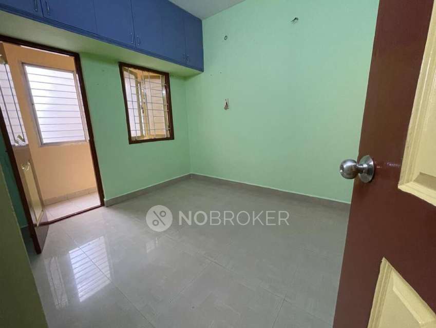 2 BHK Flat In Nila Tech Pragathi Castle For Sale  In Koyambedu