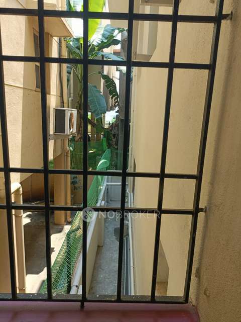 4+ BHK House For Sale  In Medavakkam