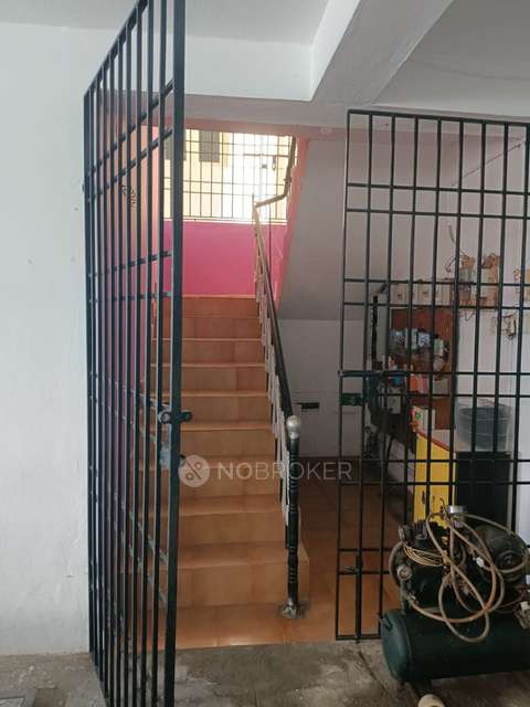 4+ BHK House For Sale  In Medavakkam