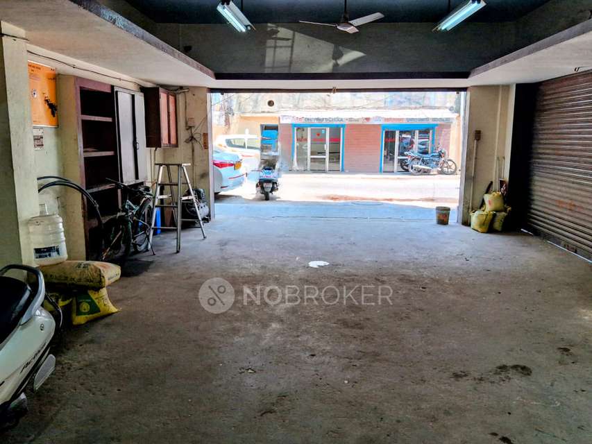 Shop in Nungambakkam, Chennai for Rent 