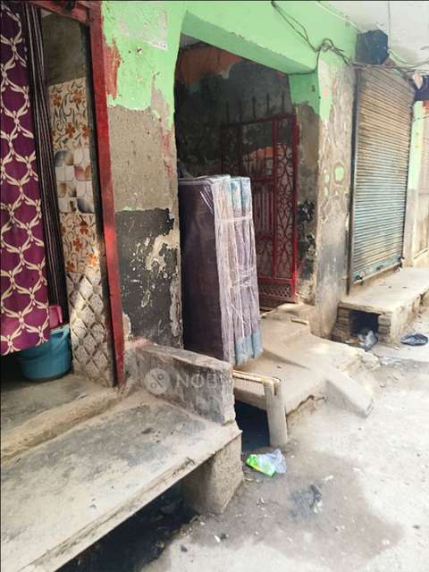 Godown/Warehouse in Mamura, Noida for Rent 