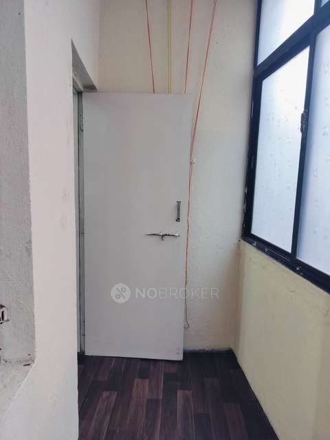 1 RK Flat In Chavan Building for Rent  In  Dhankwadi