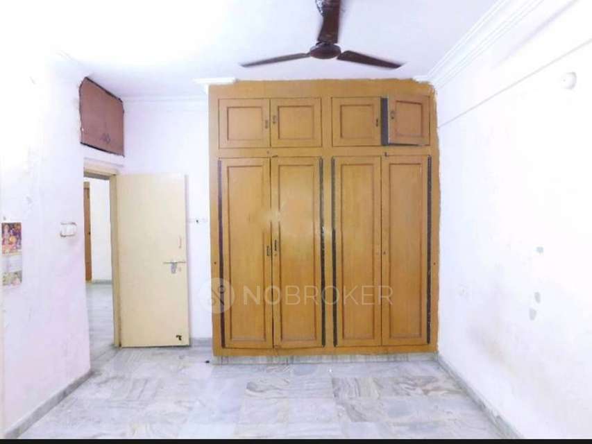 2 BHK Flat In Parthani Tower For Sale  In Musheerabad
