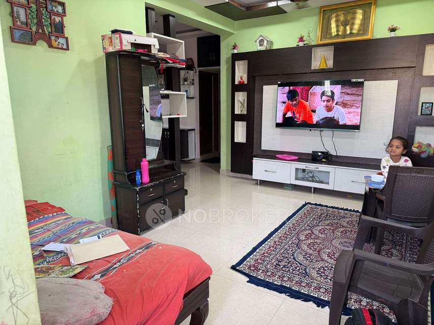 2 BHK Flat In Mohandas Nivas For Sale  In Gajularamaram