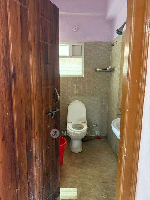 2 BHK Flat In Mohandas Nivas For Sale  In Gajularamaram