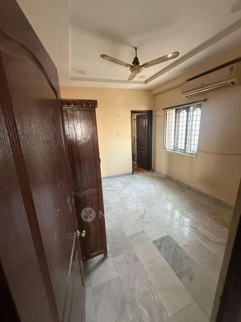 2 BHK Flat In Raj Avenue Apartments,hanuman Nagar For Sale  In Manikonda
