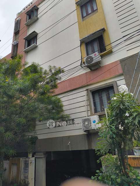 2 BHK Flat In Raj Avenue Apartments,hanuman Nagar For Sale  In Manikonda
