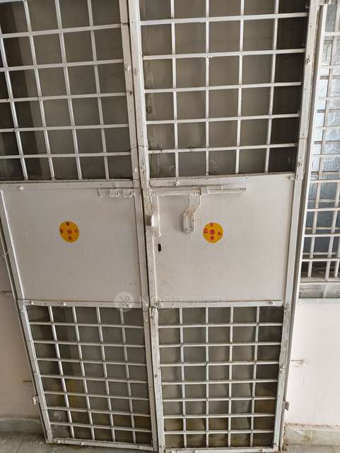 2 BHK Flat In Raj Avenue Apartments,hanuman Nagar For Sale  In Manikonda