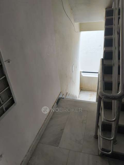 2 BHK Flat In Raj Avenue Apartments,hanuman Nagar For Sale  In Manikonda