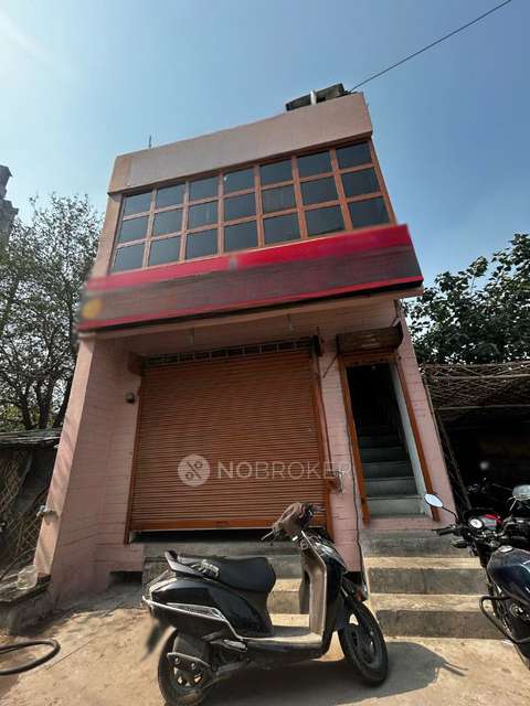 Shop in Sector 44, Noida for Rent 