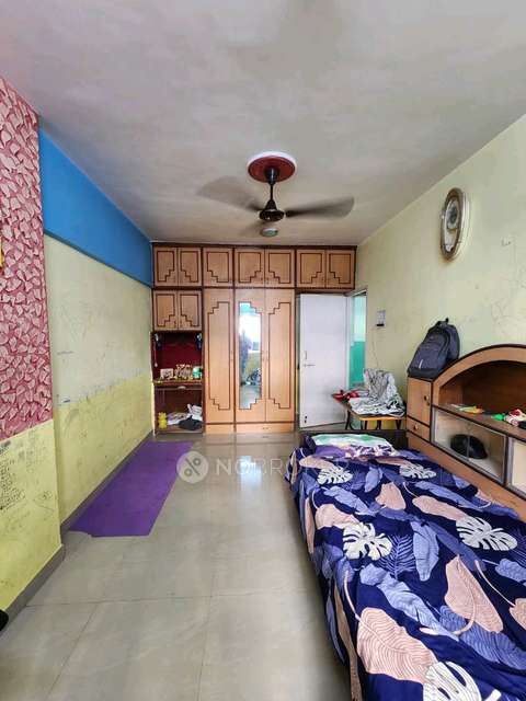 2 BHK Flat In Akruli Nine6 One9 One0 Five7 Eight7 For Sale  In Kandivali East