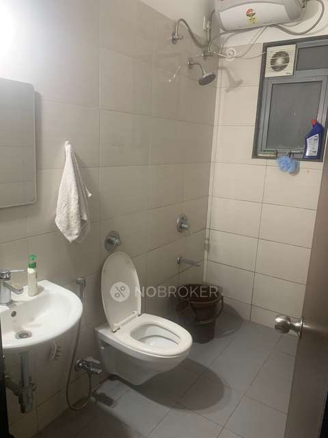 3 BHK Flat In Amanora Future Towers, Hadapsar, Pune for Rent  In Hadapsar, Pune