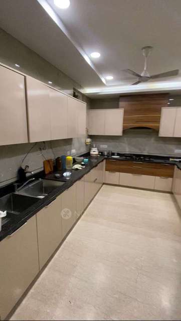 PG for Girls in Tilak Nagar