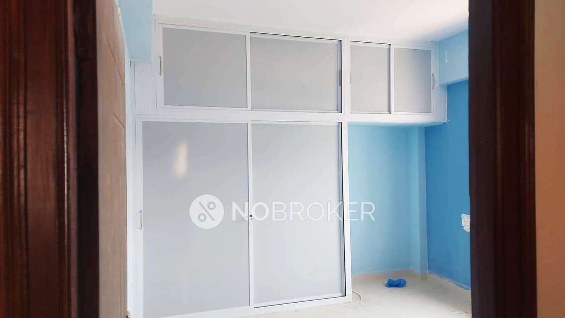 4 BHK Flat In Mubarak Residency Neknampur For Sale  In Neknampur