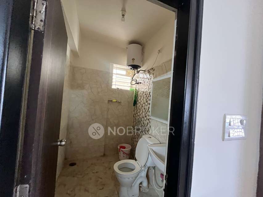 2 BHK Flat In Metrotech Forest View For Sale  In Lingadeeranahalli