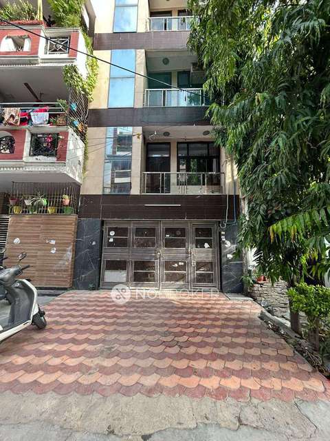 2 BHK Flat for Rent  In  Ramesh Nagar
