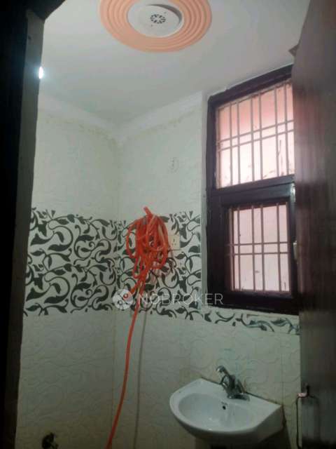 1 BHK Flat For Sale  In Dayal Bagh Colony