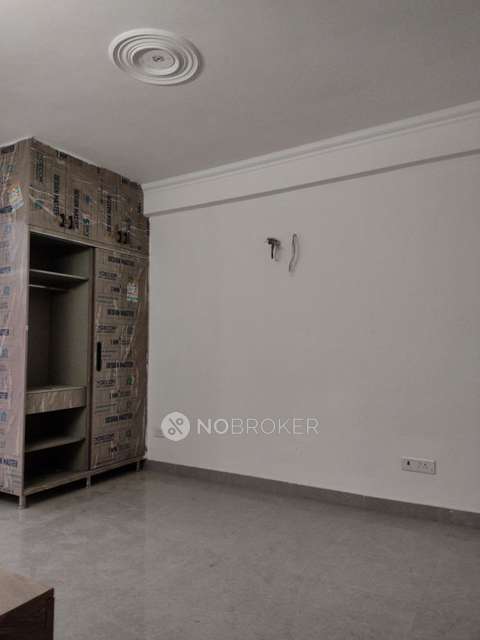 3 BHK Flat In Uppal Southend For Sale  In Sector 49