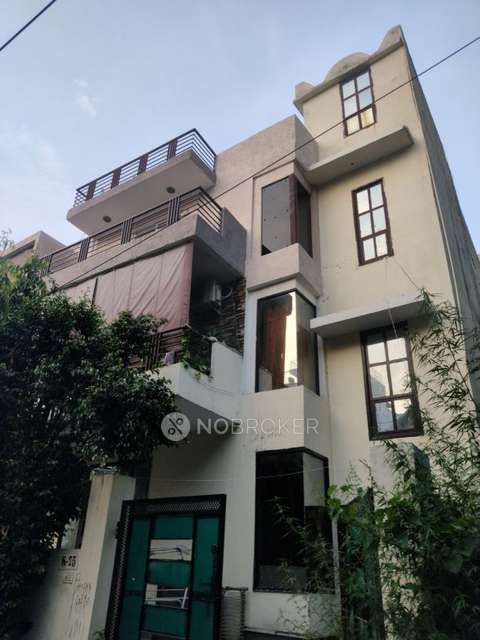 3 BHK Flat In Uppal Southend For Sale  In Sector 49