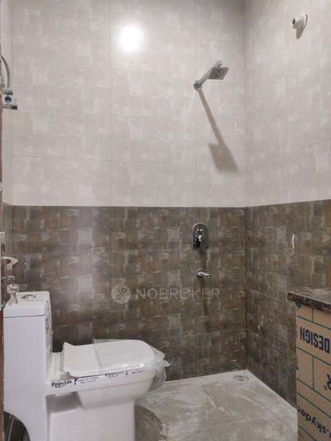 3 BHK Flat In Uppal Southend For Sale  In Sector 49