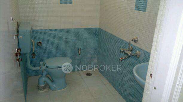 2 BHK Flat In Banashankri Aurum Appt For Sale  In 8, 2nd Cross Road, Post, Gundappa Reddy Layout, Chollanagar, Rt Nagar, Bengaluru, Karnataka 560032, India