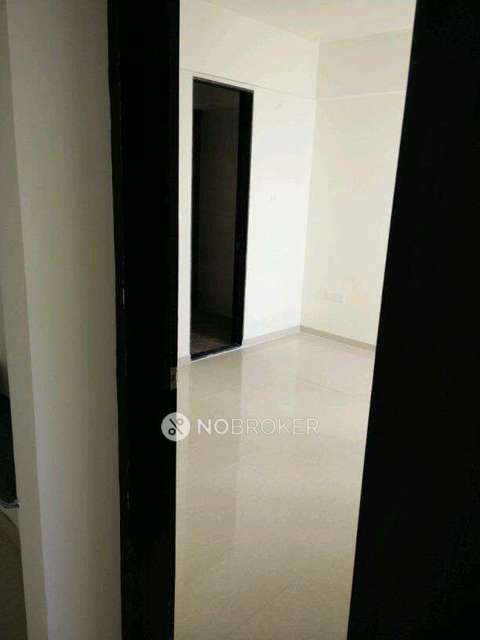 2 BHK Flat In Ravinanda Skylights For Sale  In Wagholi