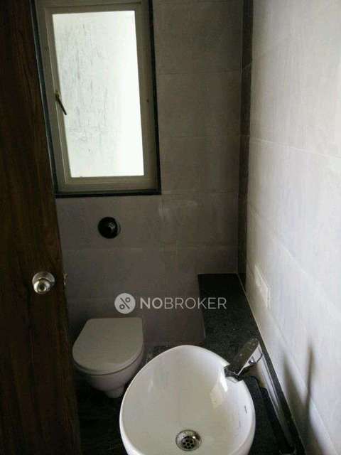 2 BHK Flat In Ravinanda Skylights For Sale  In Wagholi