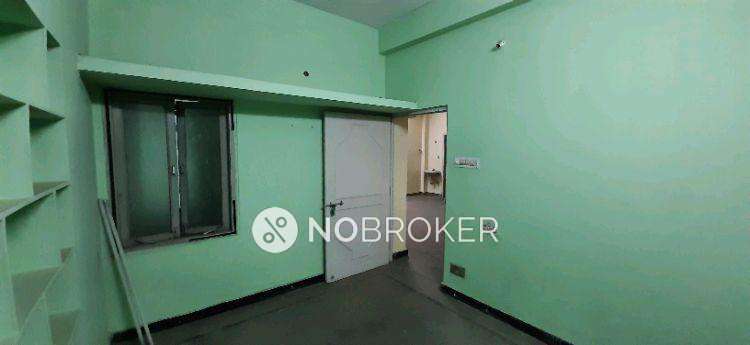 2 BHK Flat In Suleman Building   For Sale  In  Banjara Hills