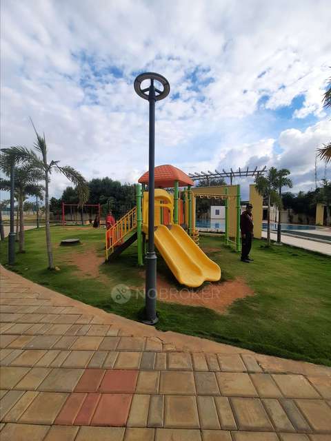 2 BHK Flat In Sai Purvi Symphony For Sale  In Gunjur Village