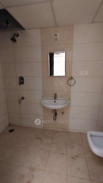 2 BHK Flat In Sai Purvi Symphony For Sale  In Gunjur Village