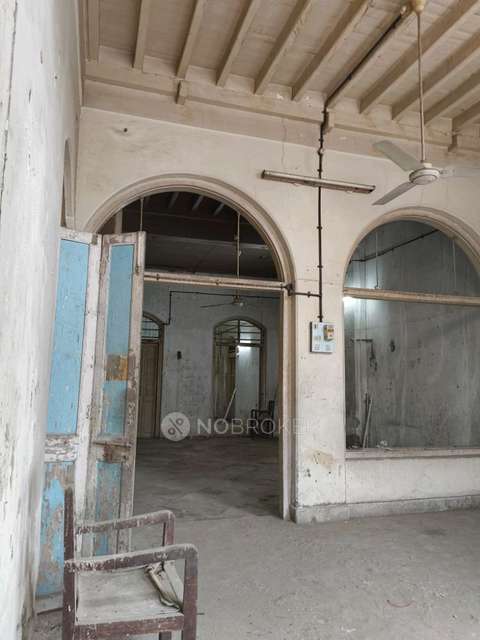 Commercial Property in Girgaon Chowpatty, Mumbai for sale 