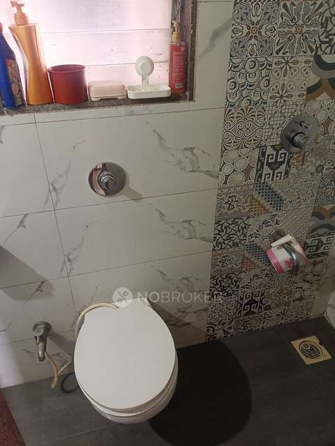 2 BHK Flat In Bhatia Esspee Tower For Sale  In Borivali East