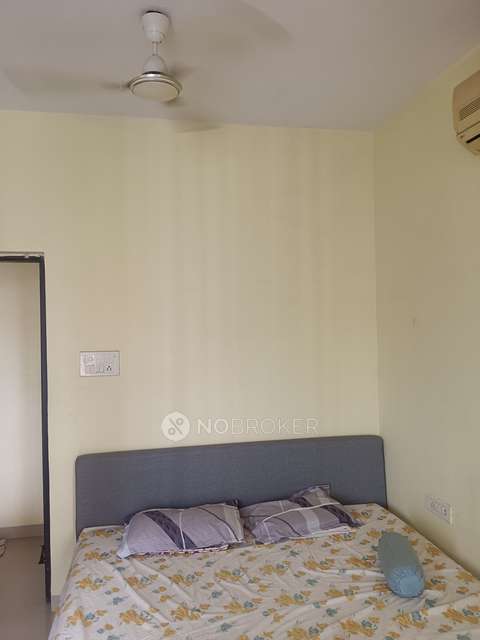 2 BHK Flat In Bhatia Esspee Tower For Sale  In Borivali East