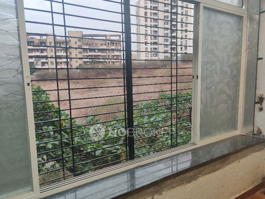 2 BHK Flat In Vardhaman Sparkling Crown for Rent  In Katraj