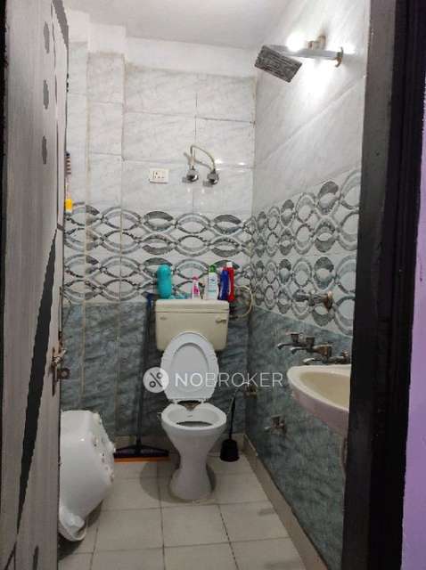 1 BHK Flat In Standalone Building  For Sale  In Mohan Garden