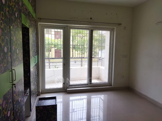 2 BHK Flat In Puravankara Swanlake for Rent  In Kelambakkam