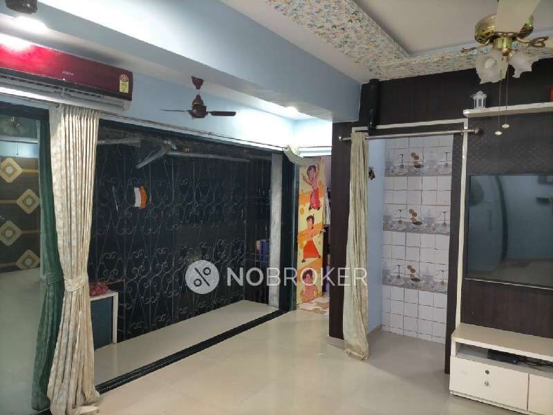 2 BHK Flat In Reputed Rayyan Apartment For Sale  In Kurla