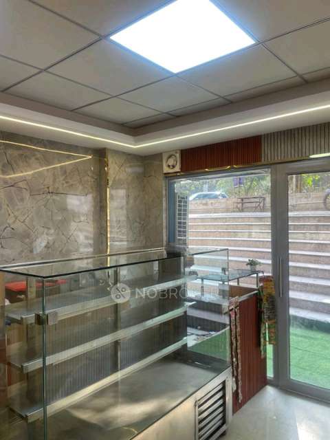 Shop in Indirapuram, Ghaziabad for sale 