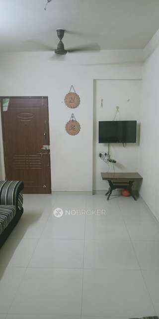 1 BHK Flat In Krishna Garden Chsl For Sale  In Khemani Industry Area