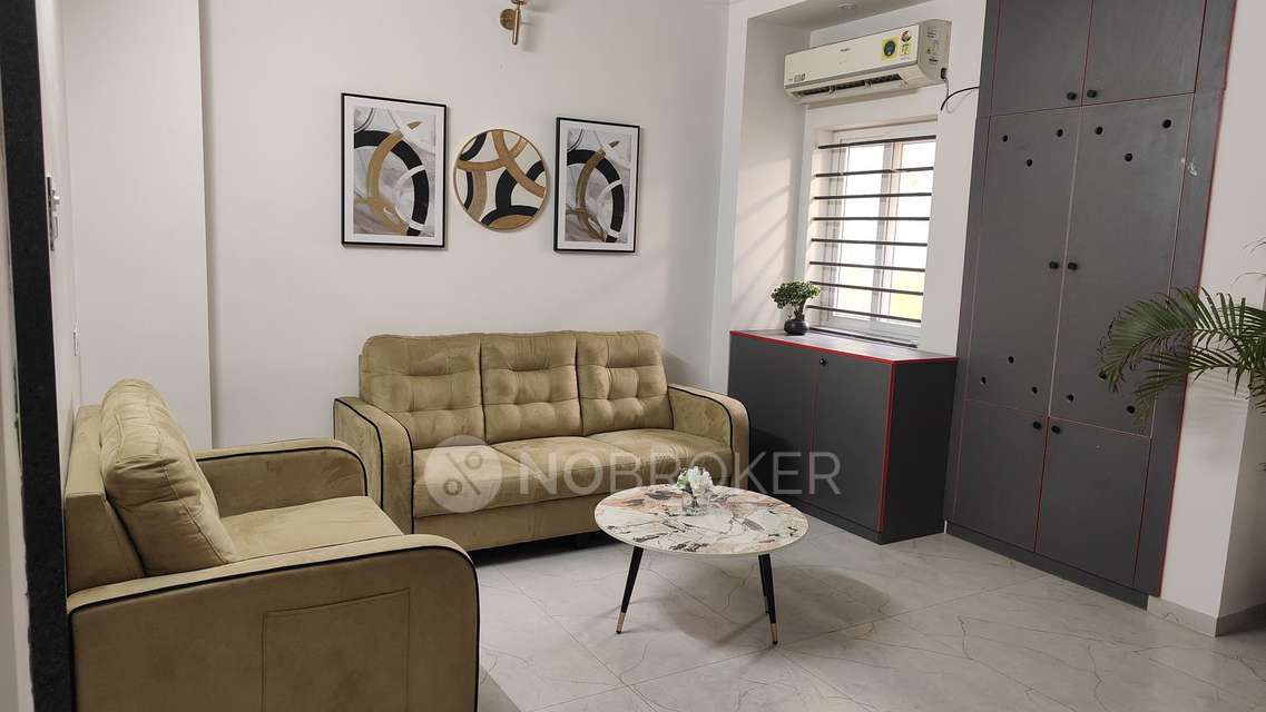 4+ BHK House For Sale  In Neelangarai