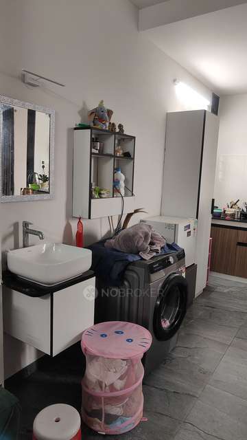 4+ BHK House For Sale  In Neelangarai