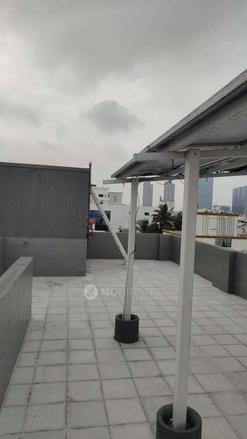 4+ BHK House For Sale  In Neelangarai