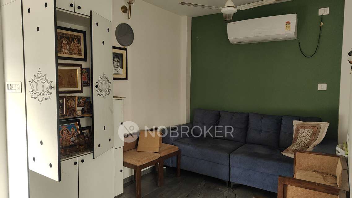 4+ BHK House For Sale  In Neelangarai