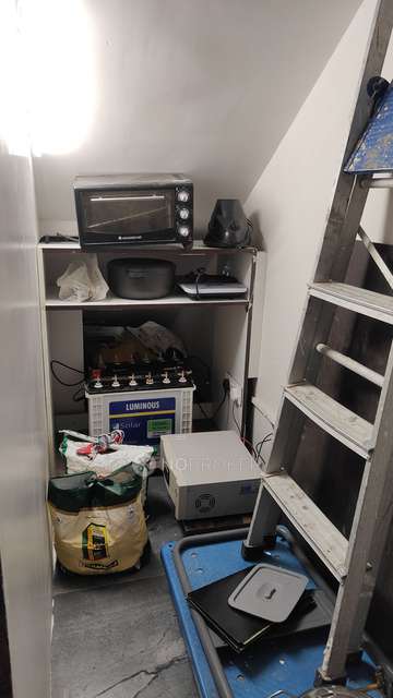 4+ BHK House For Sale  In Neelangarai