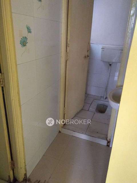 1 BHK Flat In Pratibimb Apartment For Sale  In Shukrawar Peth