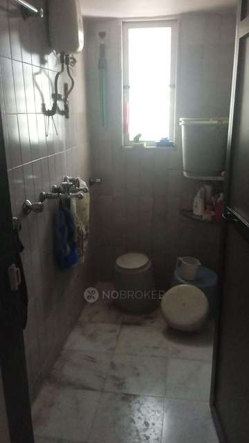 1 RK Flat In Shree Nath Society For Sale  In  Dahisar West