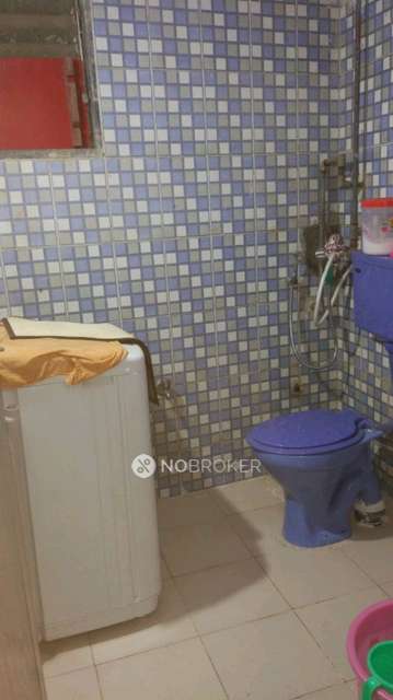 1 RK Flat In New Silverstar Chs For Sale  In Malad West